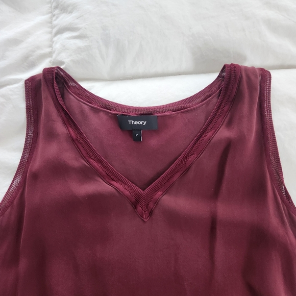 Theory Silk V Neck Tank Top Size P - Picture 4 of 8